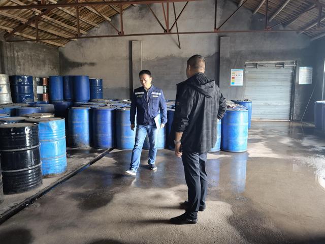 安陆市应急管理局开展危险化学品经营单位安全生产专项检查